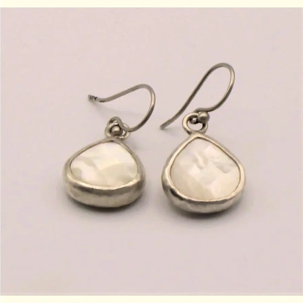 Silpada Sterling Silver Mother of Pearl Earrings.